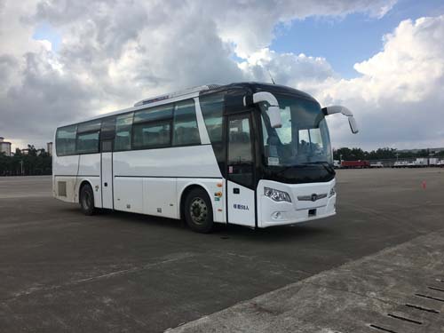 GDW6117HKE1客车燃油公告图片2