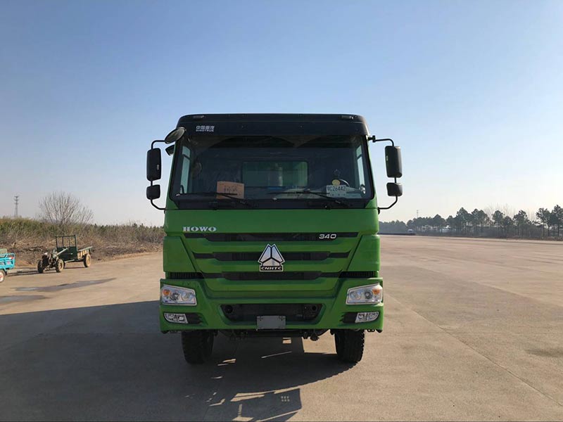 SGZ5250TSGZZ5W38压裂砂罐车燃油公告图片1