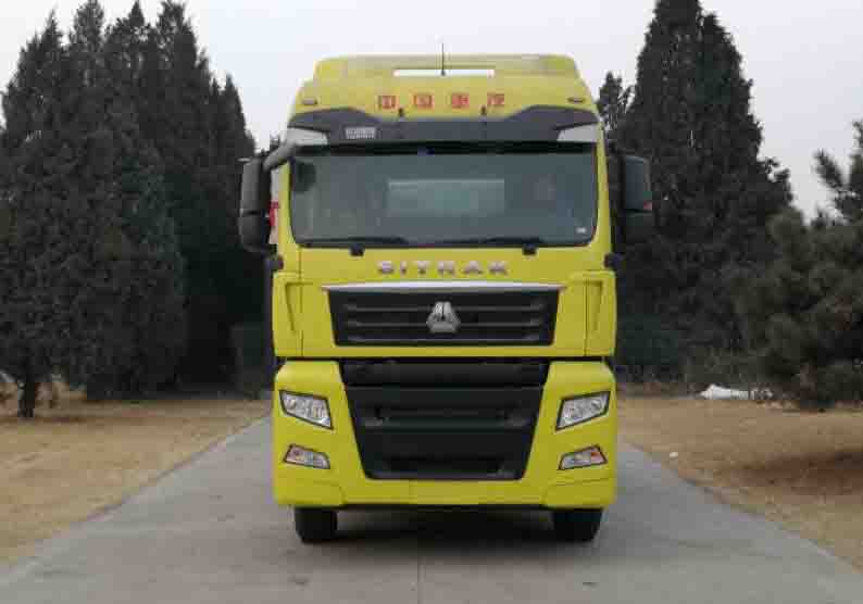 ZZ4256V324HE1H牵引汽车燃油公告图片1