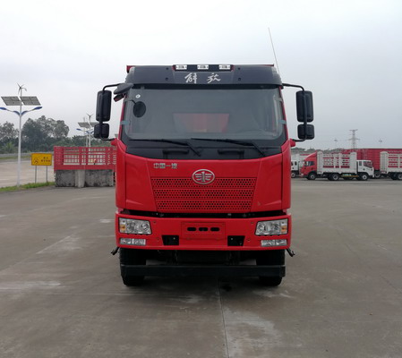 CA3310P62K1LT4E5平头柴油自卸汽车燃油公告图片1