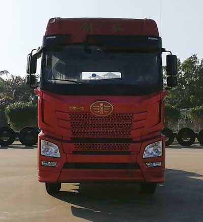 CA4250P25K2T1E5A平头柴油牵引车燃油公告图片1