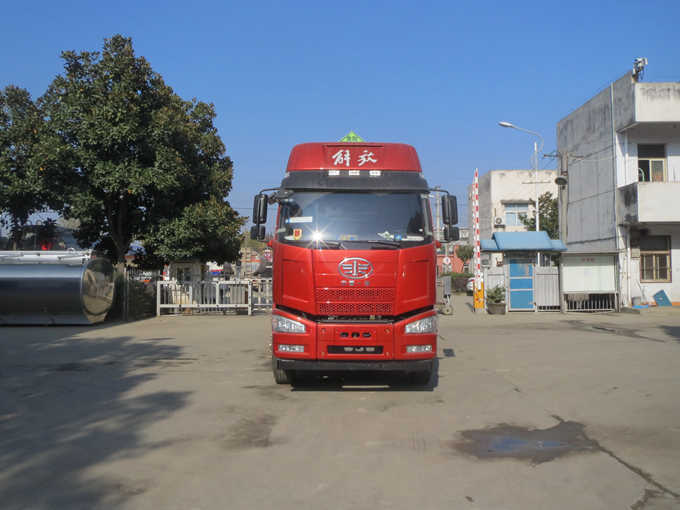 SLS5310GYYC5T运油车燃油公告图片1