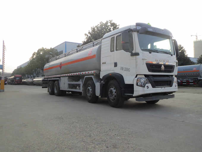 SLS5321GRYZ5易燃液体罐式运输车燃油公告图片2