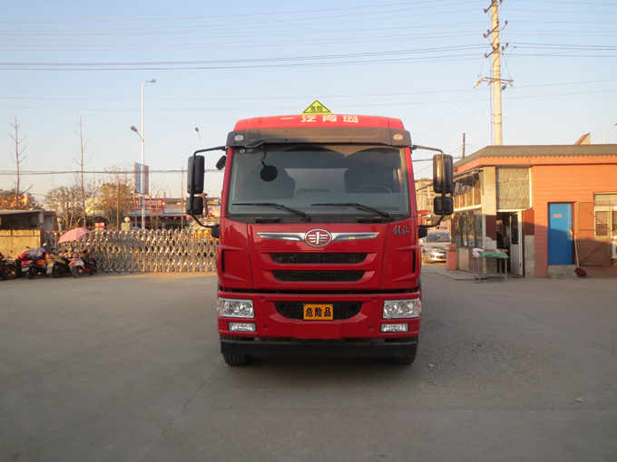 SLS5253GYYC5V运油车燃油公告图片1