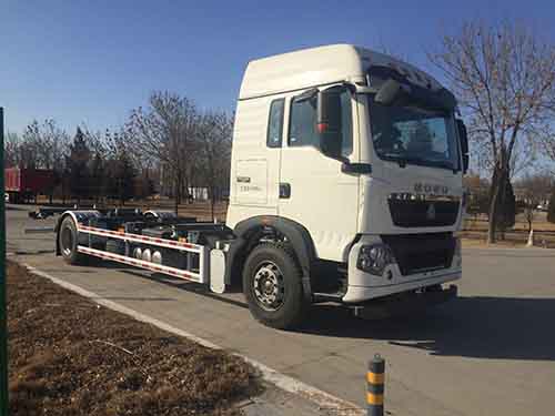 ZZ5187ZKXN601GE1车厢可卸式汽车(牵引货车）燃油公告图片2