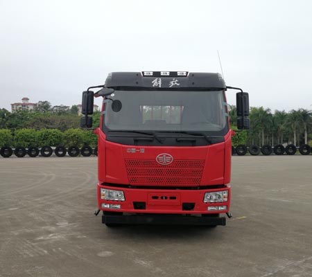 CA1180P62K1L4E5平头柴油载货汽车燃油公告图片1