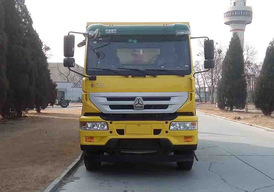 ZZ5251ZLJN3441E1自卸式垃圾车燃油公告图片1