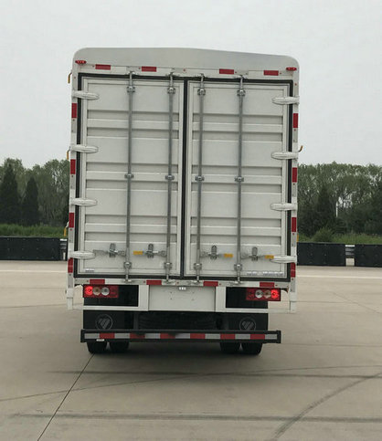 BJ5108CCY-FC仓栅式运输车燃油公告扩展图片2