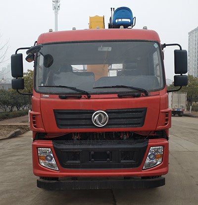 LH5240JSQ随车起重运输车燃油公告图片1