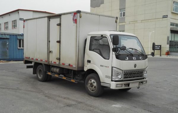 SY5045XXYH-ZC厢式运输车燃油公告图片2