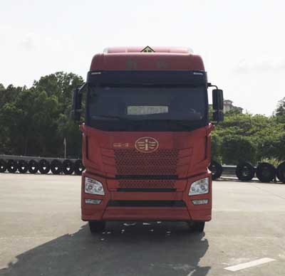 CA4250P26K15T1E5A81危险品运输半挂牵引车燃油公告图片1