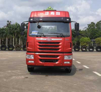 CA4255P1K2T1E5A80危险品运输半挂牵引车燃油公告图片1