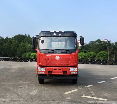 CA1250P62K1L8T3E5平头柴油载货汽车燃油公告图片1
