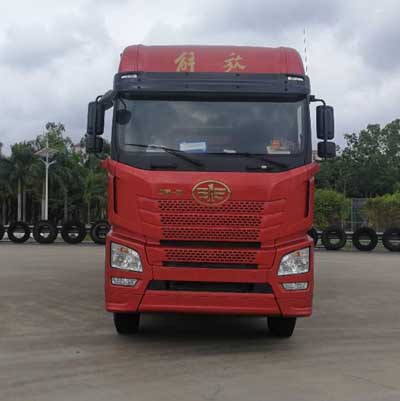 CA5310XXYP25K2L7T4E5A80厢式运输车燃油公告图片1