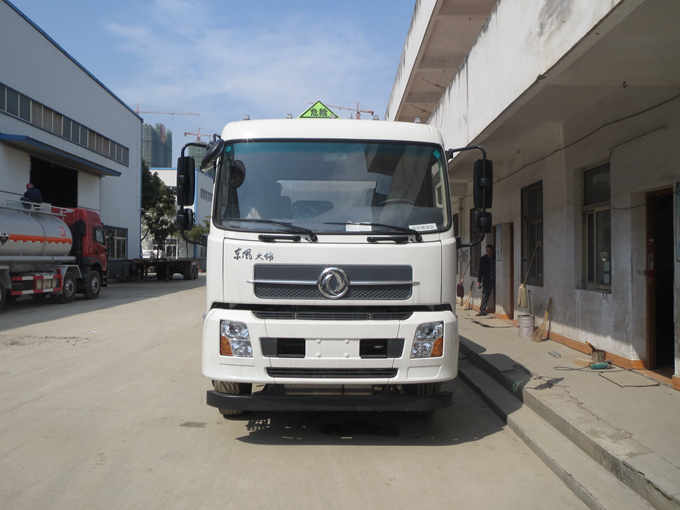 SLS5253GYYD5运油车燃油公告图片1