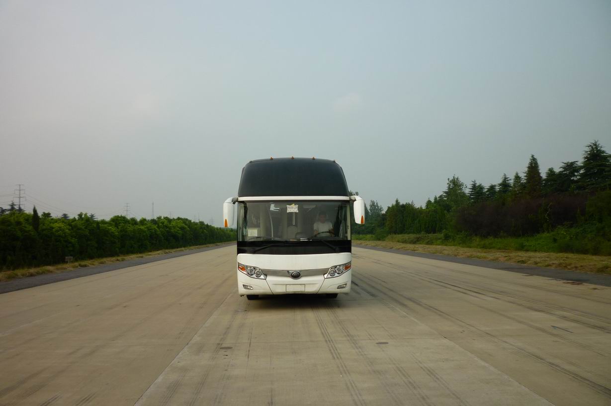 ZK6127HW9卧铺客车燃油公告图片1