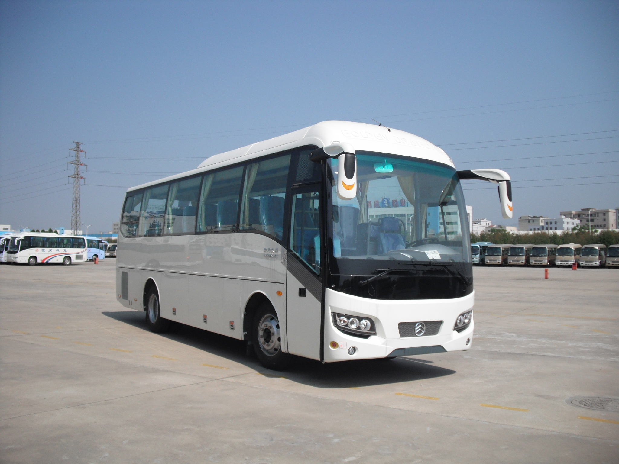 XML6958J18客车燃油公告图片2