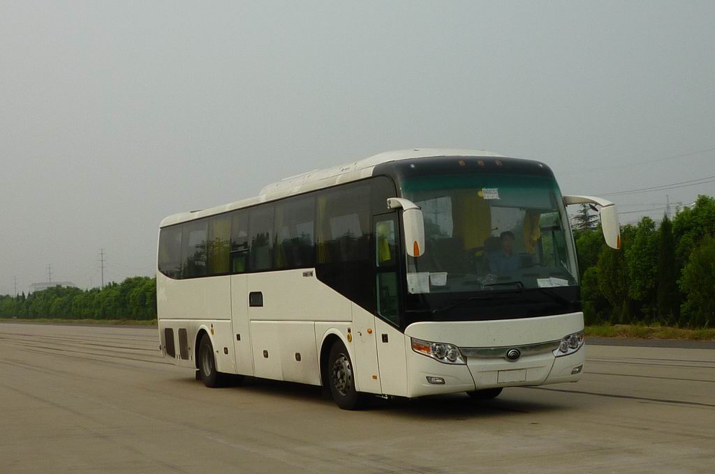 ZK6127HA19客车燃油公告图片2