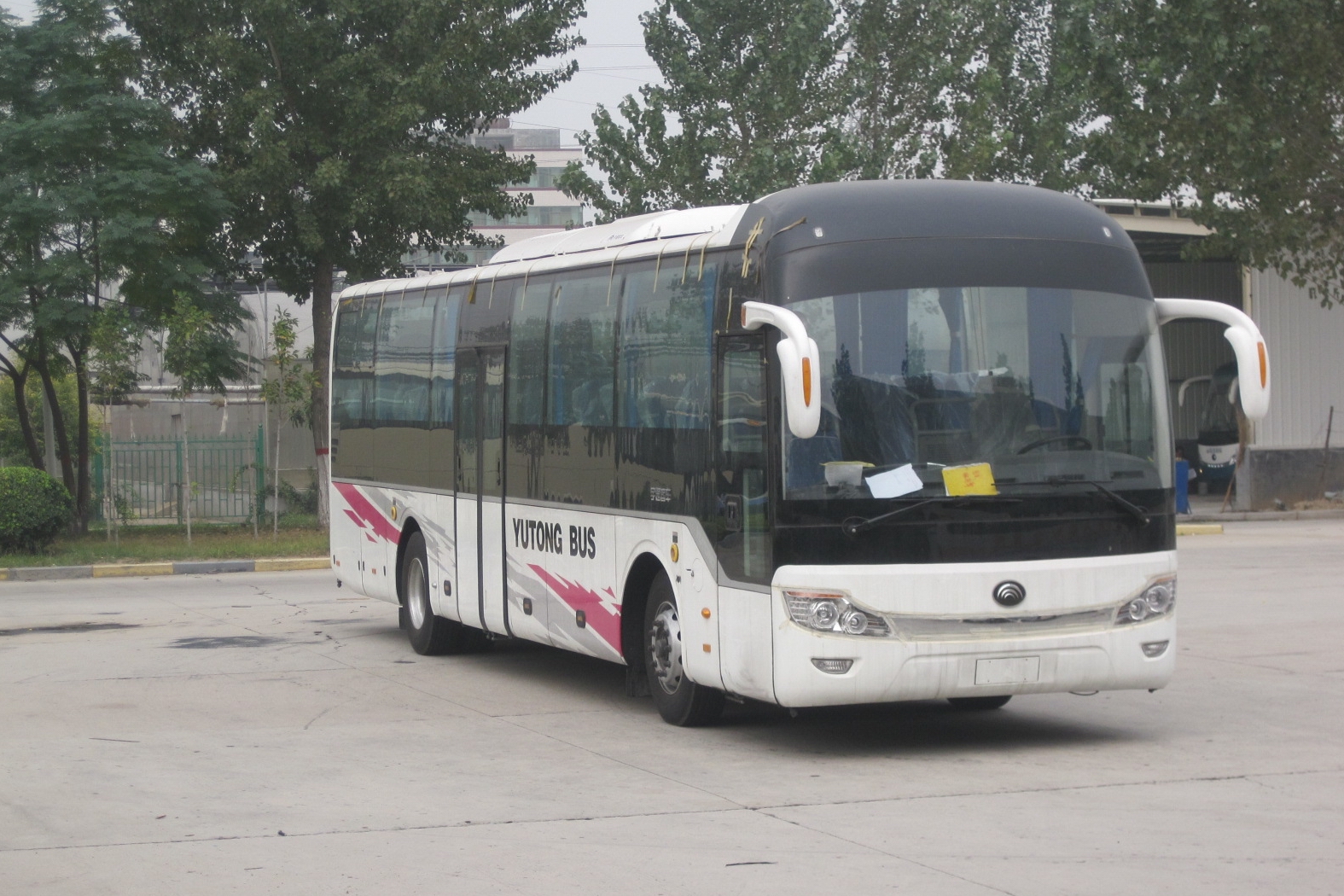 ZK6121HB9客车燃油公告图片2