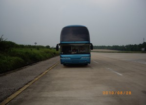 FJ6120HA1豪华客车燃油公告图片1