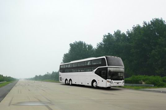 ZK6147HWA2卧铺客车燃油公告图片2