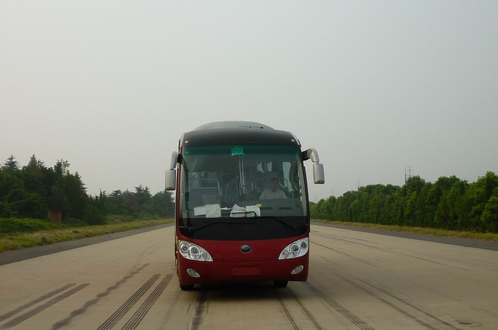 ZK6120HYA1客车燃油公告图片1