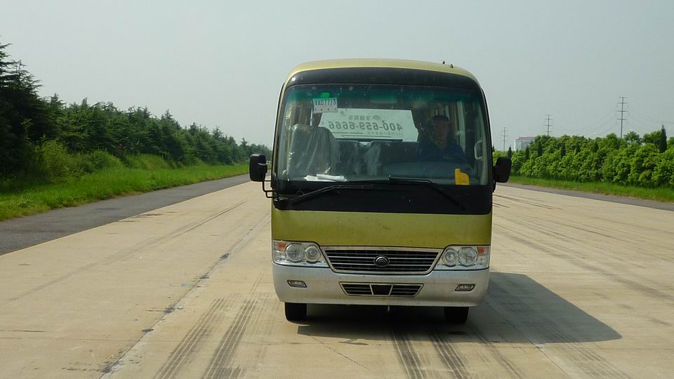 ZK6708DHA9客车燃油公告图片1