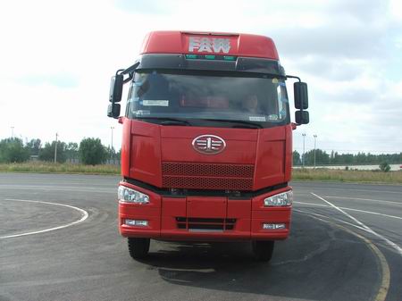 CA5310CLXYP63K1L6T10A3E仓栅式运输汽车燃油公告图片1