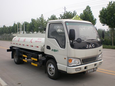 XHT5047GJY加油车燃油公告图片2