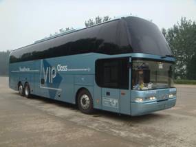 JNP6137FE豪华旅游客车燃油公告图片2