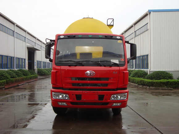 XBQ5240GSLA散装饲料车燃油公告图片1
