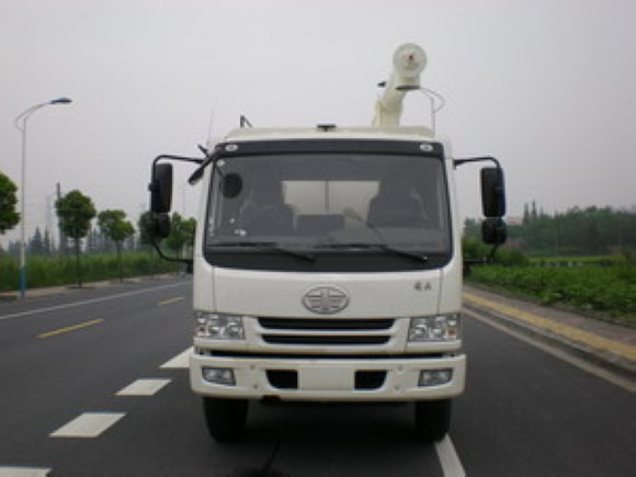 XBQ5120GSLB电动绞龙散装饲料车燃油公告图片1