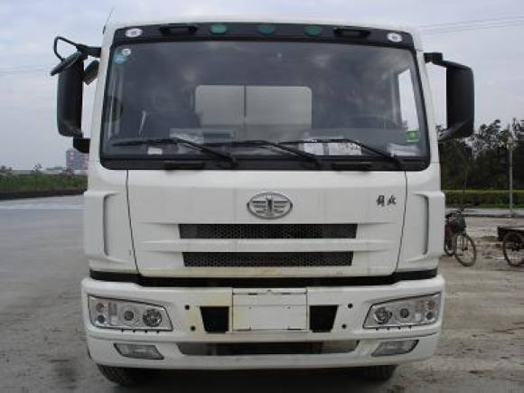 XBQ5250GSLB电动绞龙散装饲料车燃油公告图片1