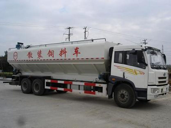 XBQ5250GSLB电动绞龙散装饲料车燃油公告图片2