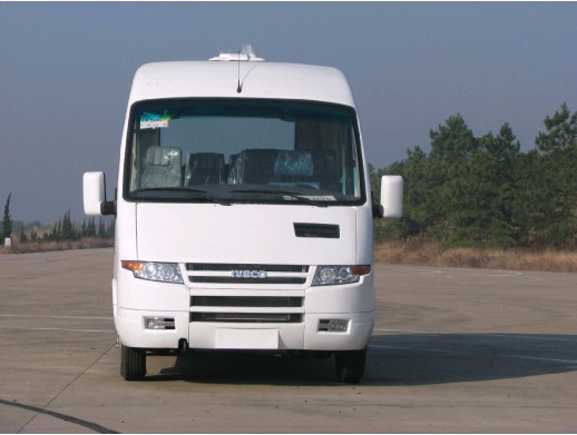 NJ6605CE3依维柯轻型客车燃油公告图片1