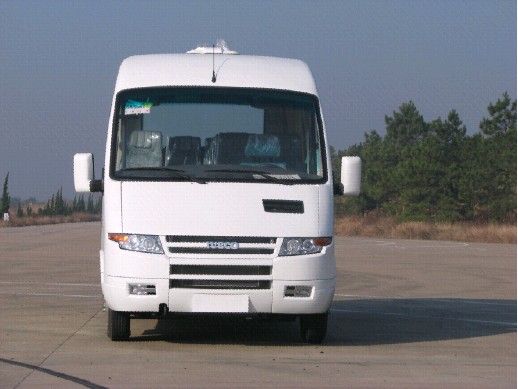 NJ6605CE依维柯轻型客车燃油公告图片1