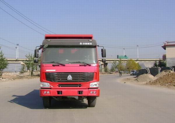 ZZ3257M4647C1自卸汽车燃油公告图片1