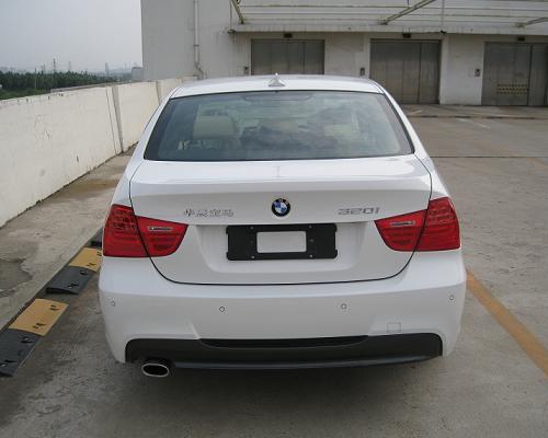 宝马牌bmw7200kdbmw320i轿车