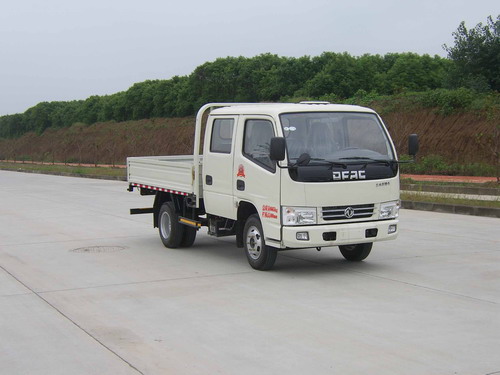 dfa1070d35d6東風102馬力單橋柴油38米國四載貨汽車