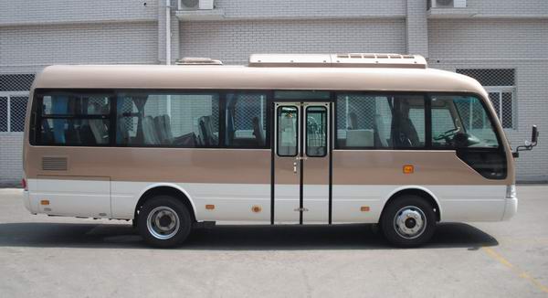 金旅xml6730j28客车