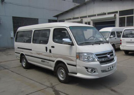 福田5.3米10-11座轻型客车(bj6546b1dwa-xa)