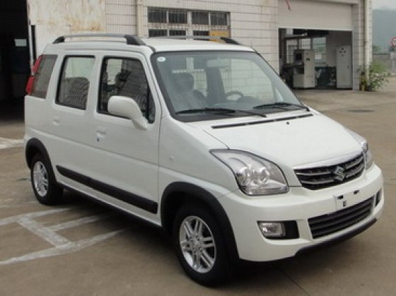 昌河铃木牌轿车(ch7143a1)