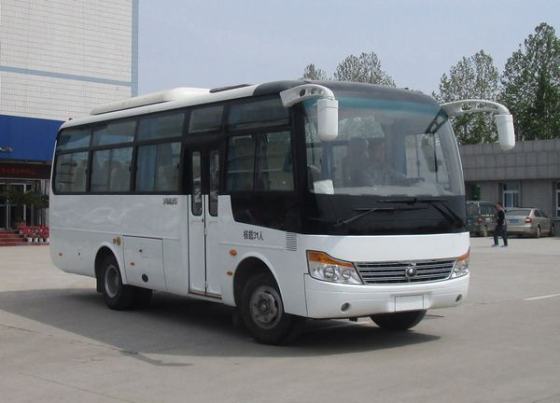宇通7.5米24-32座客车(zk6752d51)