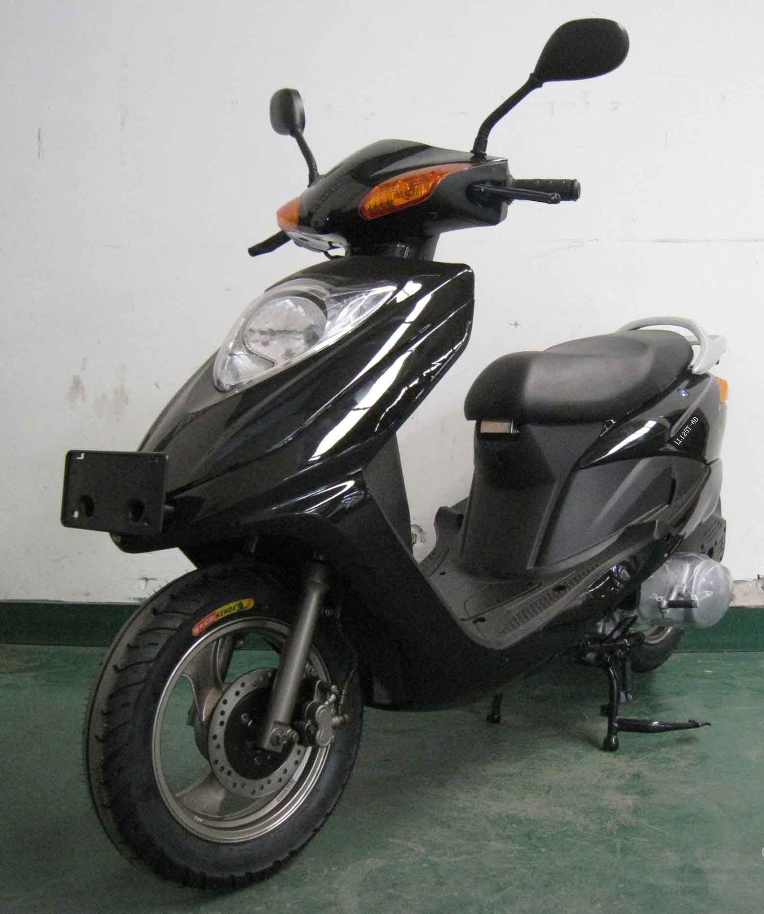 麟龍ll125t6d兩輪摩托車