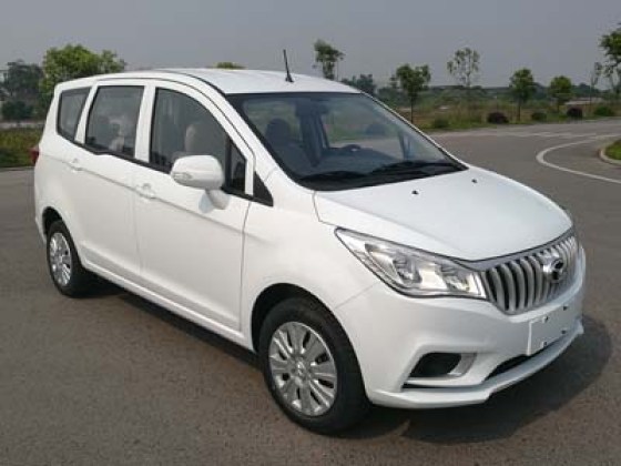 英致牌4.5米6座多用途乘用车(yz6451efbb5z)