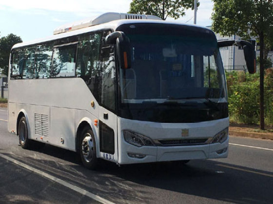 1米24-34座纯电动客车  基本参数 整车型号:cky6800ev01 品牌:中国