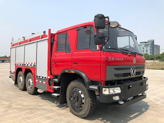 llx5135gxfsg30/d天河牌水罐消防车