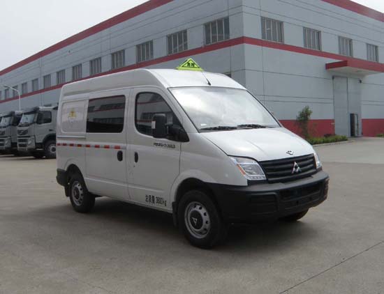 華東牌CSZ5040XFS5放射性物品廂式運輸車