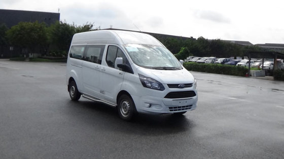 江铃全顺牌5.3米10座客车(jx6534p-m6)