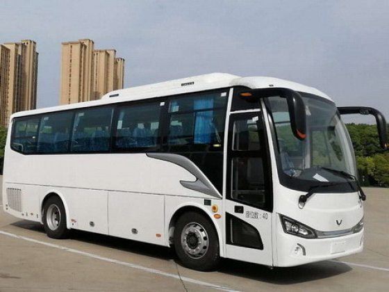 五菱牌9米24-40座客车(gl6901ch1)